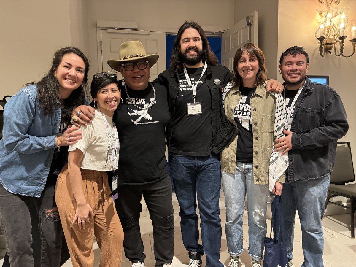 VOCALTexas's tweet photo. Great to have @_OnPointNYC in Austin for @BeWellTexas #TxSUS!
After years of organizing, @_OnPointNYC opened in Nov 2021. Their Overdose Prevention Centers have saved countless lives and directed 1000s to services.
Weβre building people power in TX to win OPCs and much more! https://t.co/xwB843MLyq