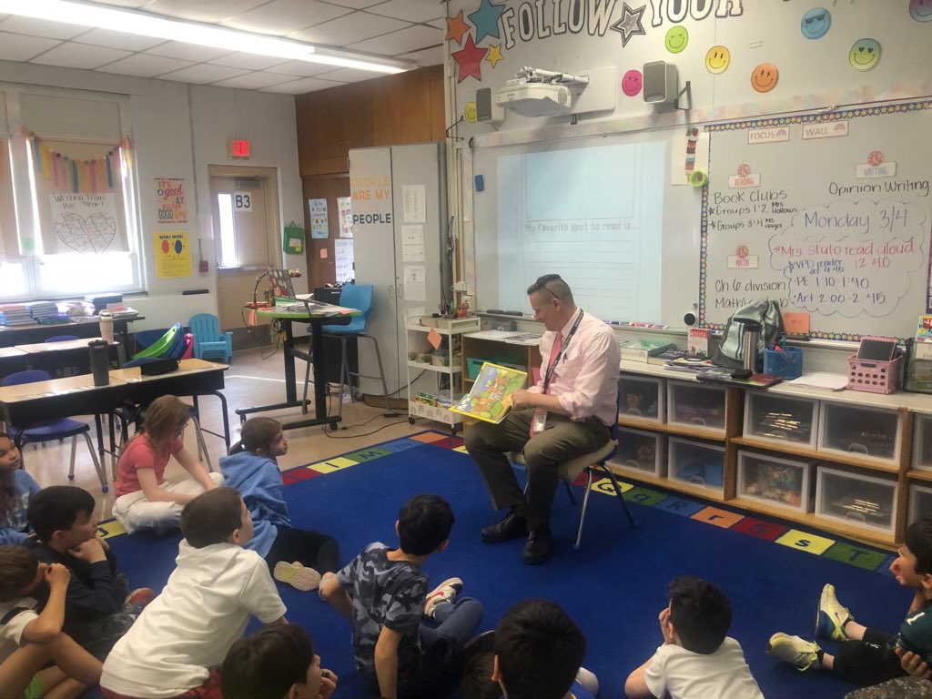 Thanks, Dr. Miller, for reading to our third grade today <a href="/VeronaCurrDir/">Dr. Charles R. Miller</a>