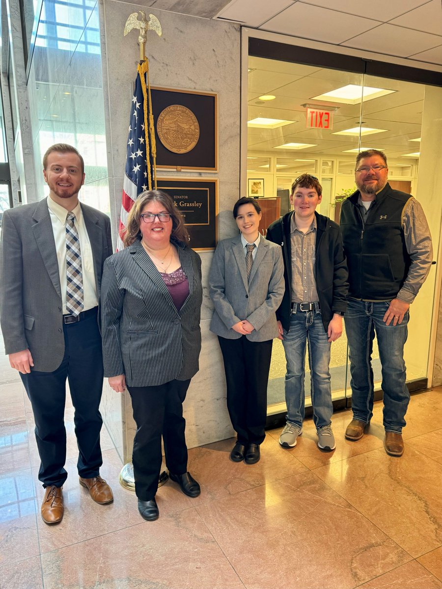 Thank you to the offices of Iowa Congressional leaders, @ChuckGrassley and @RepMMM, for taking the time during #RareDiseaseWeek to learn more about #BarthSyndrome and our desperate need for a treatment. @US_FDA #RareDiseaseDay #NotTooRareToCare #RareDC2024