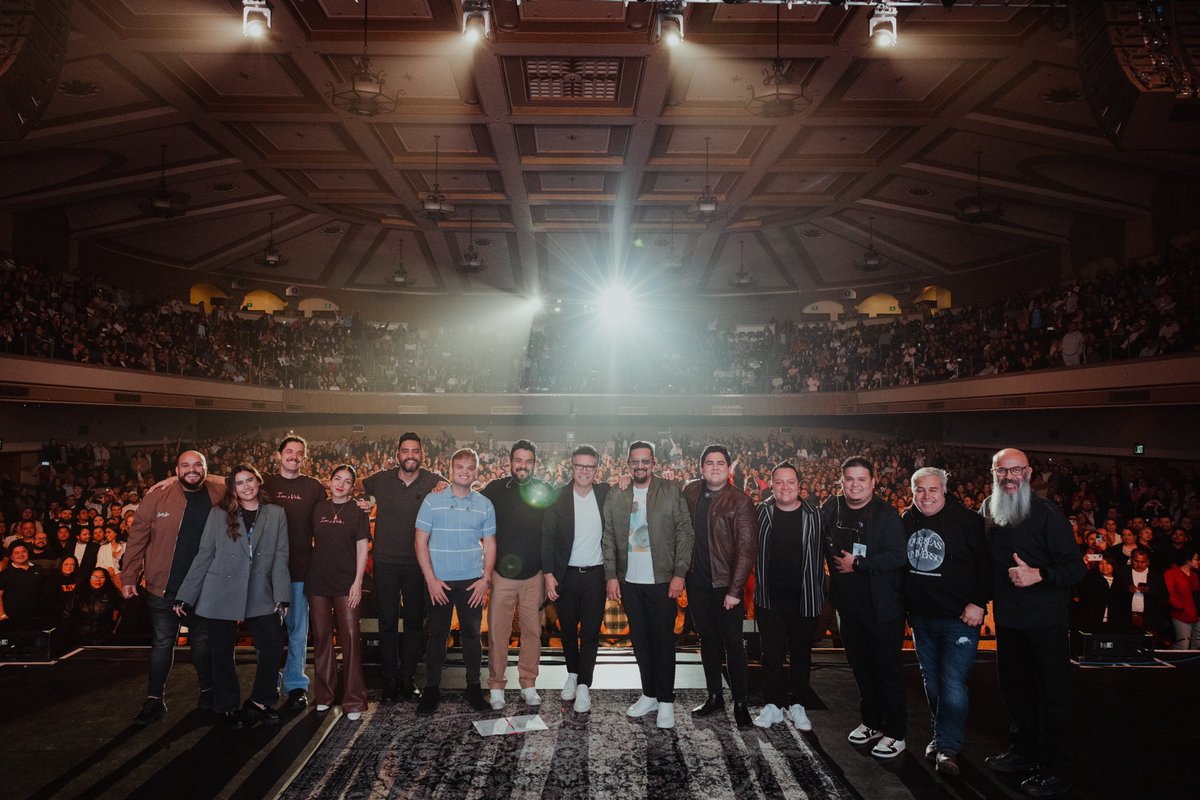 Jesus Adrian Romero (@jaroficial) on Twitter photo 