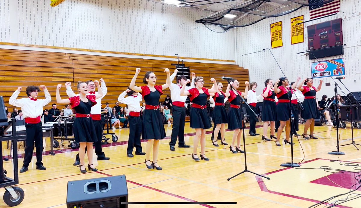 gmms_band's tweet photo. From @katyperry’s “Roar” to “You Can’t Stop the Beat” from @HairsprayMovie to “Burritos to Go” — congrats to our @GovMifflinSD MS Show Choir, Concert Band, and Jazz Band for their performances in the POPS Concert!! 🎶

#gmmsmiosm #miosm #nafme #pmea #musicisme #mifflinsd https://t.co/BYl0XehvV5
