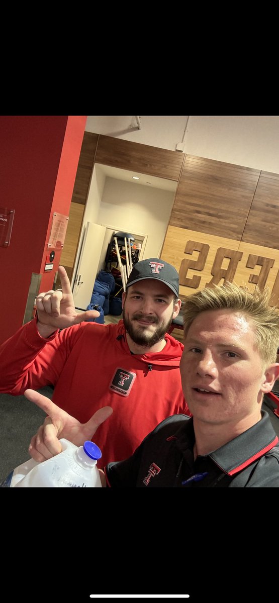 Keepin them rollin in! <a href="/Coach_Martin34/">Dave Martin 🌵</a> <a href="/JoeyMcGuireTTU/">Joey McGuire 🌵</a>