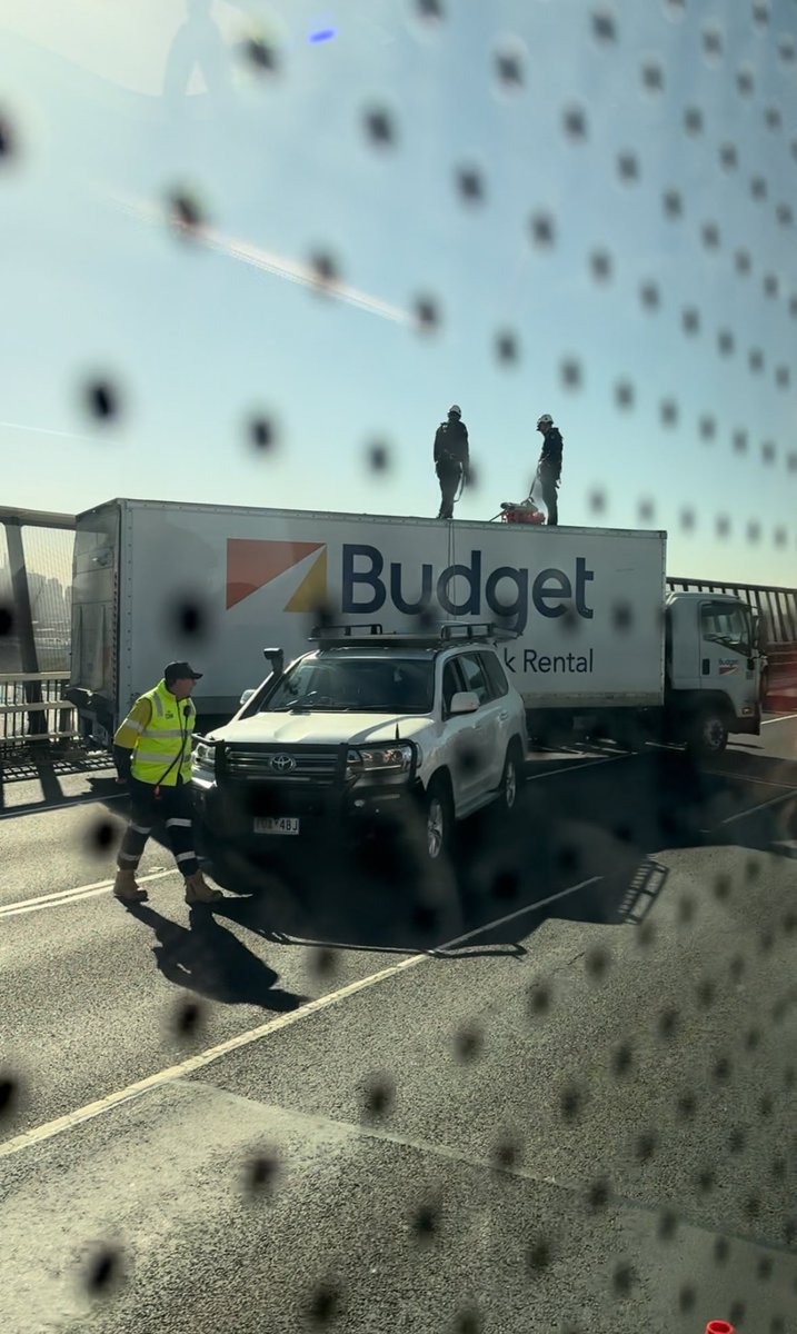 markp_'s tweet image. Loved this PR stunt for Budget Truck Rentals turning my half hour commute into 3 hours this morning 👏🏼