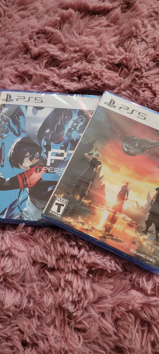 Never played either of these series. IM EXCITED TO START THEM