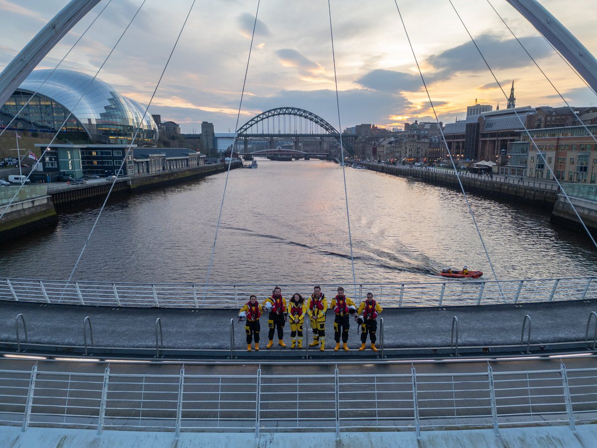 What a way to end today. Millennium bridge lit up in @RNLI yellow with crew from our flanking stations of @CullercoatsB811 and @SunderlandRNLI by our side. Thank you to @dronestudione for this incredible opportunity to capture a once in a lifetime experience.