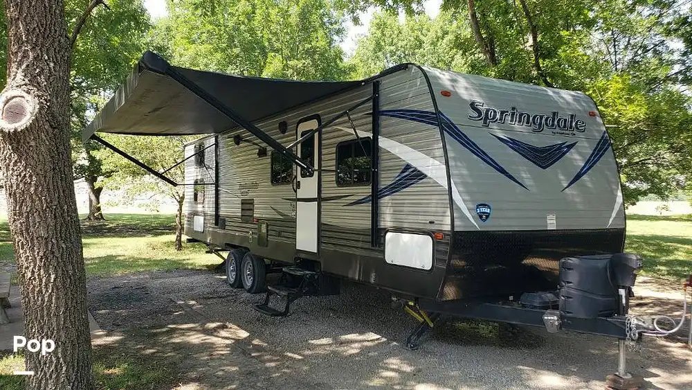 POPRVs's tweet image. Today's Featured Rig: 2018 Springdale 2960BH for sale in Chanute, Kansas @ $17,750 #springdalerv @keystonervco

Text or call Team ACTS at (316) 305-4515. dlvr.it/T3cRFS