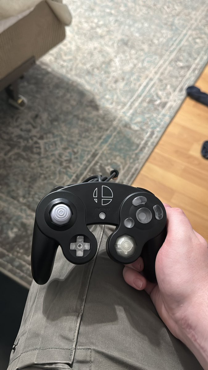 got a phob from <a href="/ZuijinCustoms/">Zuijin</a> !! it feels amazing, thanks so much!