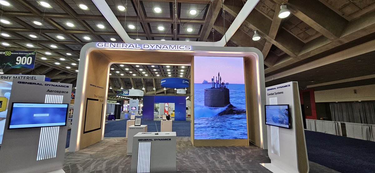 GSEAV's tweet photo. On a roll with back-to-back tradeshows and meetings! Whether you need a LED videowall, an interactive kiosk, or a simpler display, we can help - Call us today and get a free quote! #avrental #audiovisualprovider #audiovisualrentals #orlandoaudiovisual #tradeshowfloor #gseav https://t.co/SWe9vf6APO