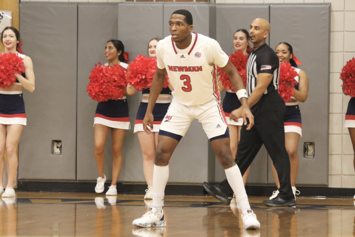 latik_murphy1's tweet photo. Never thought I was gone play college basketball I’m just grateful for this opportunity🙏🏾 I wanna thank everyone that help me get here❤️ 

Thank you, college basketball, for a special journey. Until we meet again🎓🏀  

#EndOfAnEra 3️⃣🖤 https://t.co/MhOPGZkgvi