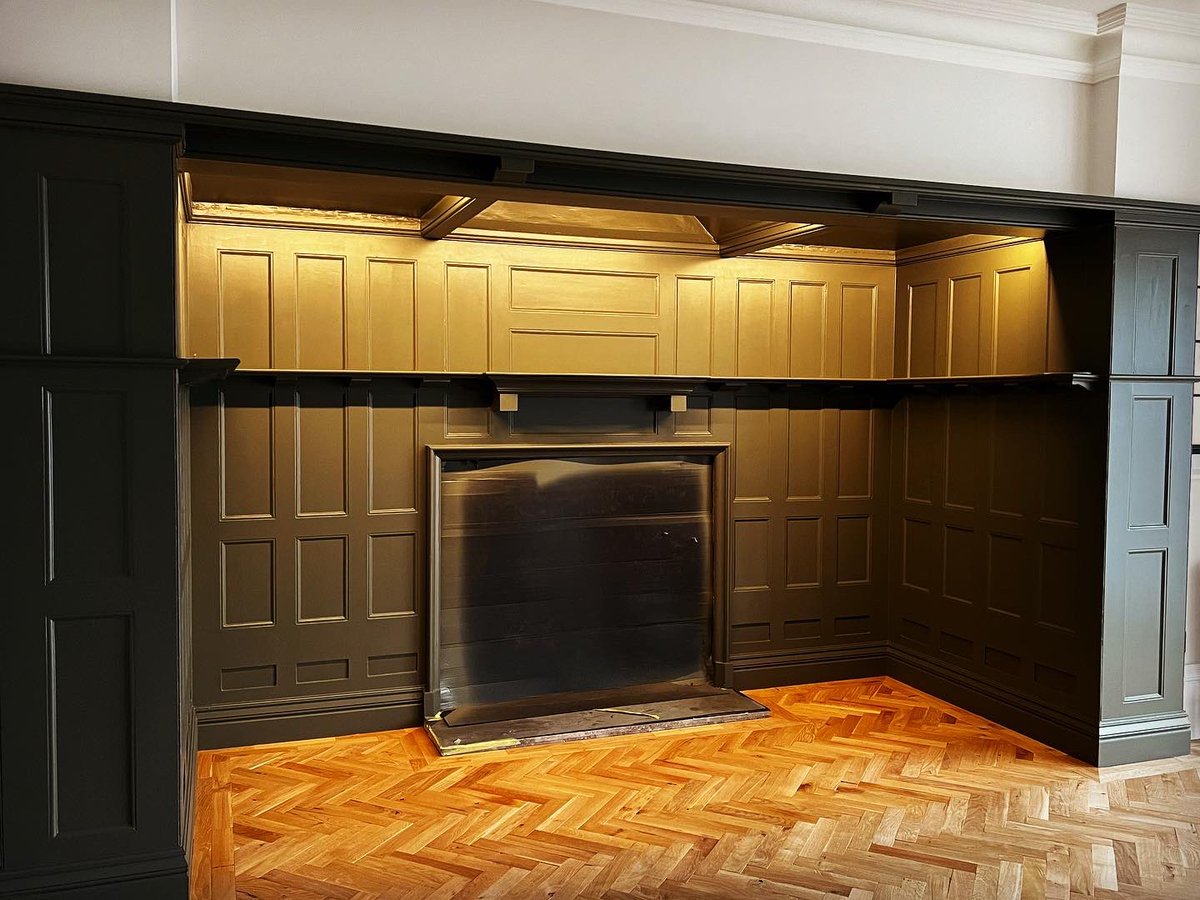 LecEtec's tweet image. Finishing touches 👌 Arcled led strip in angled profile in fireplace and Jim Lawrence pendants 👍 @arcled_  #arcled #arcledlighting #ledprofile #jimlawrencelighting #livingroomlighting #chislehurst  #bromley