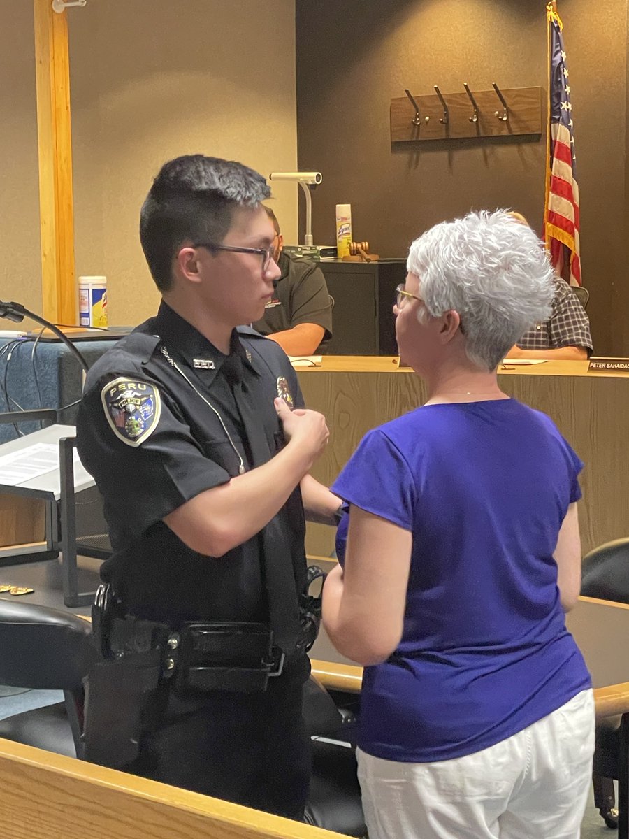 Please join us in welcoming our newest Officer, Curtis Hubenthal. Curtis was sworn in earlier this evening and issued badge #123.