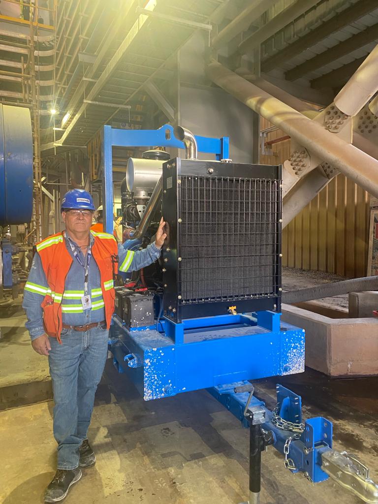 DynaproPumpsLAT's tweet photo. Impulsa tu operación con RPM de 1200 a 1800 con nuestra bomba de diesel. Drena, gestiona lodos y suministra agua eficientemente. Potencia tu operación con versatilidad y rendimiento. 
-
#DieselPump #MineríaEficiente #SistemasDeBombeo https://t.co/UfElZsdUPO