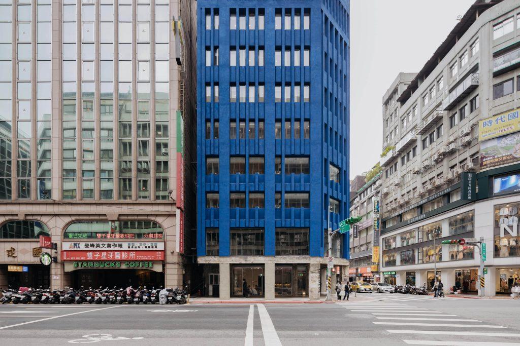 Tszwai So completes ‘Emotionalist’ retrofit of Taiwan hotel bit.ly/49We0SL