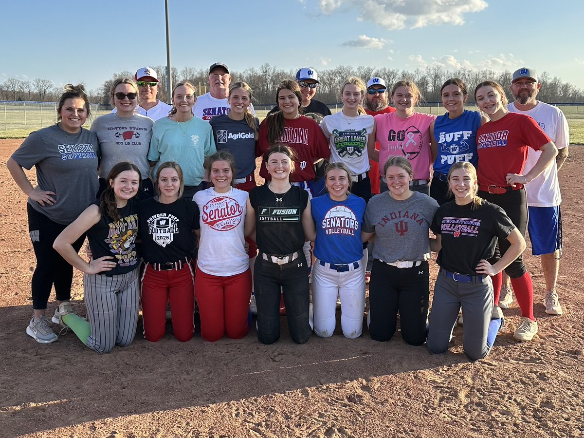 senatorsoftball's tweet photo. 2024 First Practice! https://t.co/m7jCz97FWP