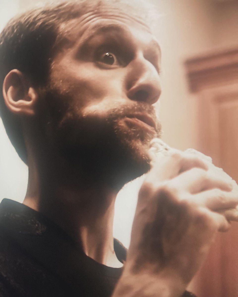 weekendrunclub's tweet photo. Can we please get some hype for this single/music video?? Gary literally had to eat so many cookies. Presave it here!! 

https://t.co/RXm6KXPcKl https://t.co/mfv1GNRDtt