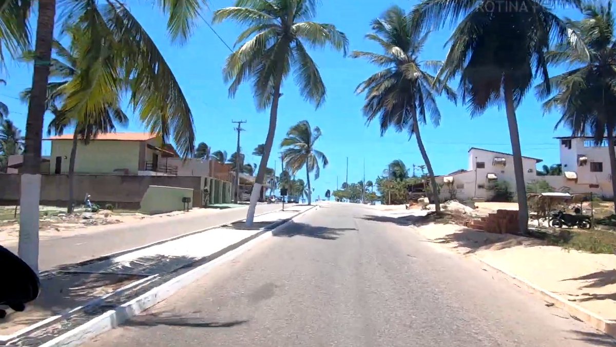 rotinapelomundo's tweet photo. Pela segunda vez, fomos à Itarema - CE, uma cidade onde fica a Ilha do Guajirú, uma localização bem interessante principalmente para os praticantes de Kite Surf. Pudemos perceber que há muitos estrangeiros por ali.

#RotinaPeloMundo #Itarema #Ilhadoguajiru #kitesurf #Viagem https://t.co/cRb9dBQkZ0