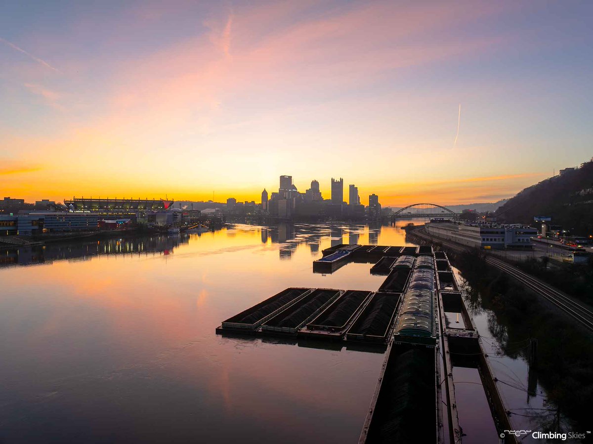 This may not be the most colorful or fascinating sunrise that Pittsburgh has ever seen but any color is better than no color at all, and I enjoyed watching it. Hoping you find a bit of that enjoyment with this image as well.
#dronephotography #pittsburgh #sunrise #climbingskies