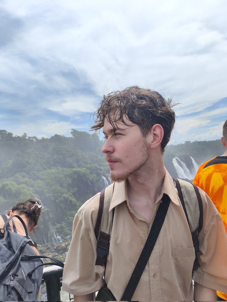 dansfyy's tweet photo. 22 anos muito bem comemorados ao lado da 1ª maravilha natural do mundo e das Cataratas do Iguaçu.

Obrigado por essa viagem inesquecível, meu amor @imahfyy ❣️ https://t.co/AuPQD9P8jQ