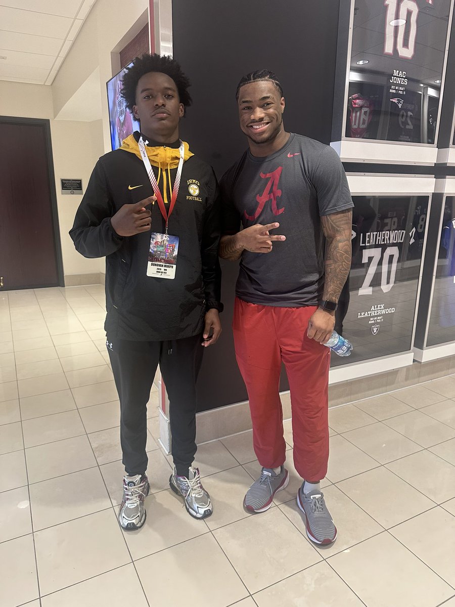 donovan_murph's tweet photo. I’m Extremely Blessed to have EARNED an offer from the University of Alabama #AGTG @CoachShephard @KalenDeBoer @CoachSanders14  @haha_cd6 @JalenMilroe @aldotcomTide @Coach__Gill @Carriganjohnsn @WRU_CoachMilez @RivalsFriedman @MohrRecruiting @AnnaH247 @adamgorney @JosephAHastings https://t.co/WjNC8erVYb