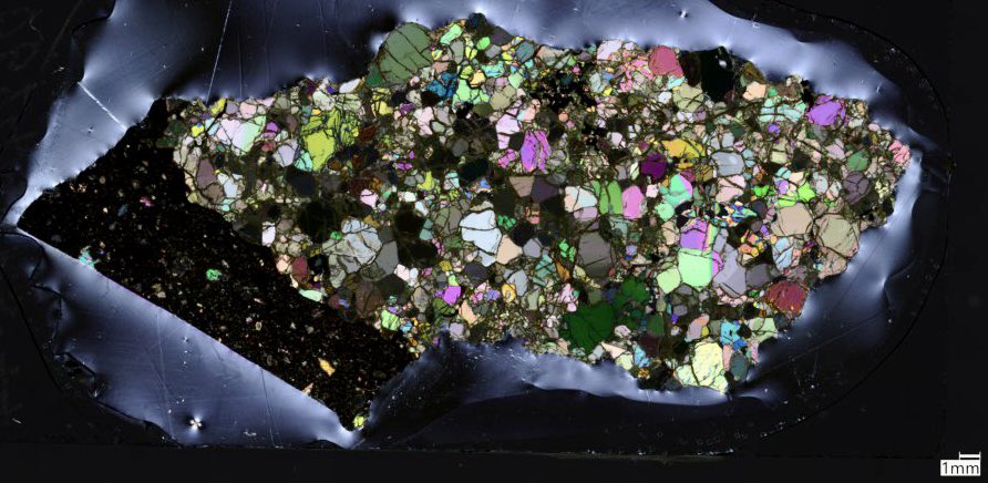 隠岐の島マントル捕獲岩研究発表のため、隠岐の島とJOIDES Resolutionをzoomで繋ぐ予定です。本当に綺麗な捕獲岩で、研究的にも面白い石です！
OkI-Dogo mantle xenoliths!
#隠岐の島#マントル捕獲岩