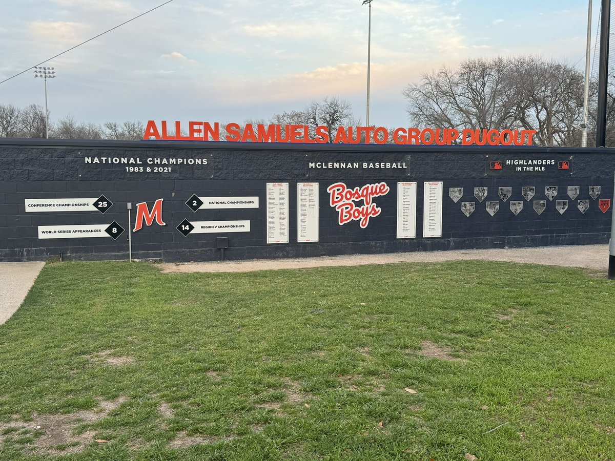 mccbaseball1's tweet photo. Our home dugout got a little facelift today! #McLennanFamily https://t.co/73KSNdGcds