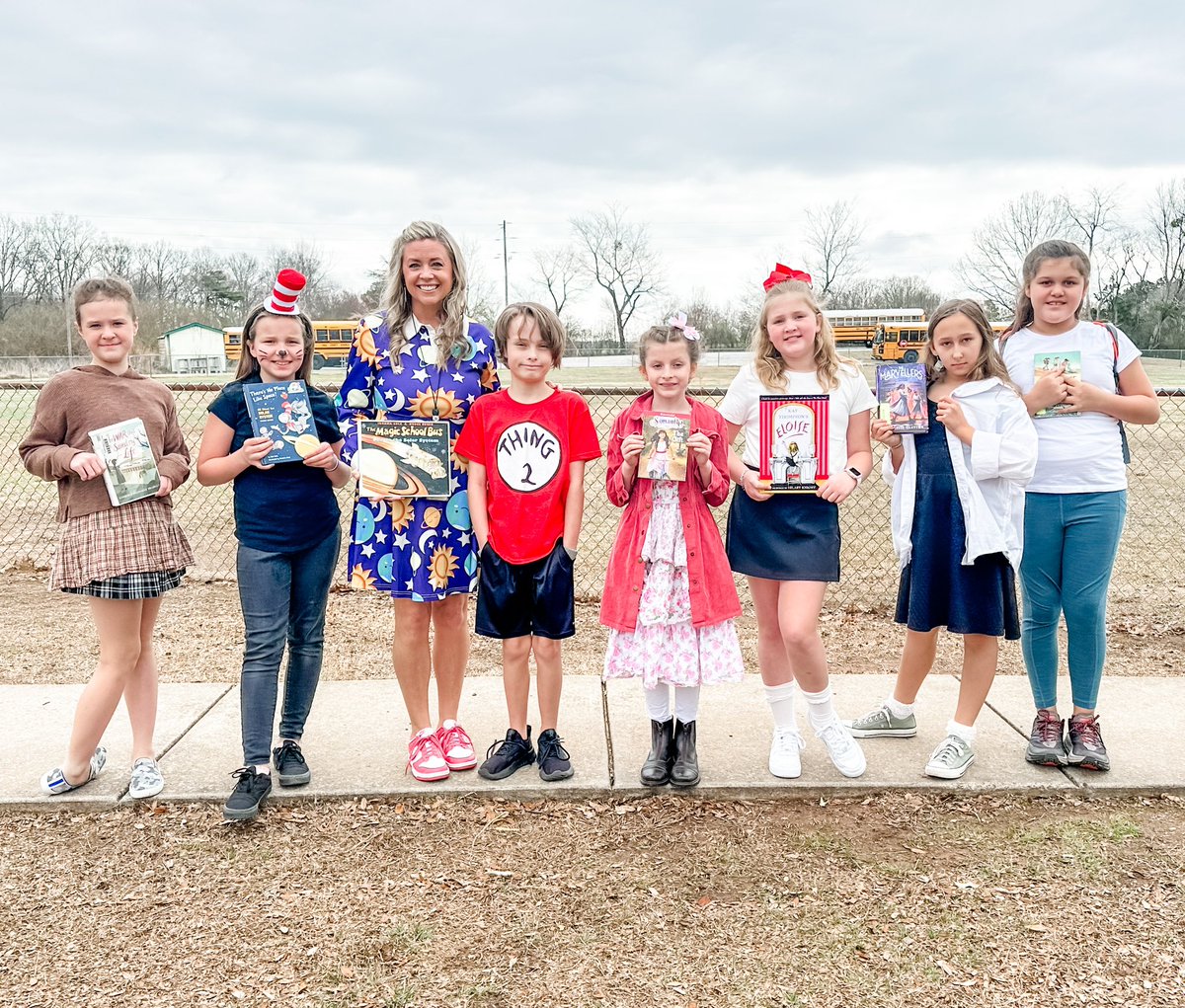 It was Book Character Day today for #ReadAcrossAmericaWeek! 📚 @MVESGainesville