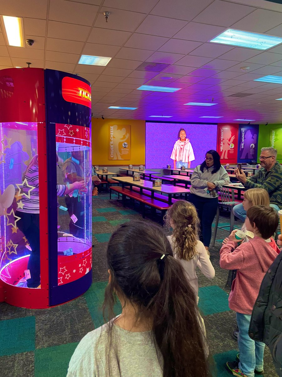 KESIndians's tweet photo. @KESPTA_VB Chuck E. Cheese night is going strong! Still time to come out after all it is a “no school night”!!! Bring your sticker for some free points 🐭@HRichardson_VB @TmLoudermilk @BogdanovaMiriam #Kesamzing #KESPTA https://t.co/hEkG7aK0cn