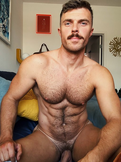 Curtains matching the drapes https://t.co/i0vapgANtu