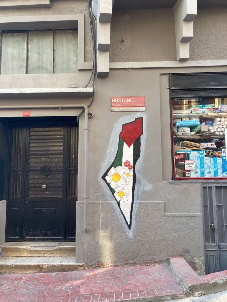 REVMAXXING's tweet photo. The world STANDS with Palestine! 🇵🇸 https://t.co/76NyBiECGd