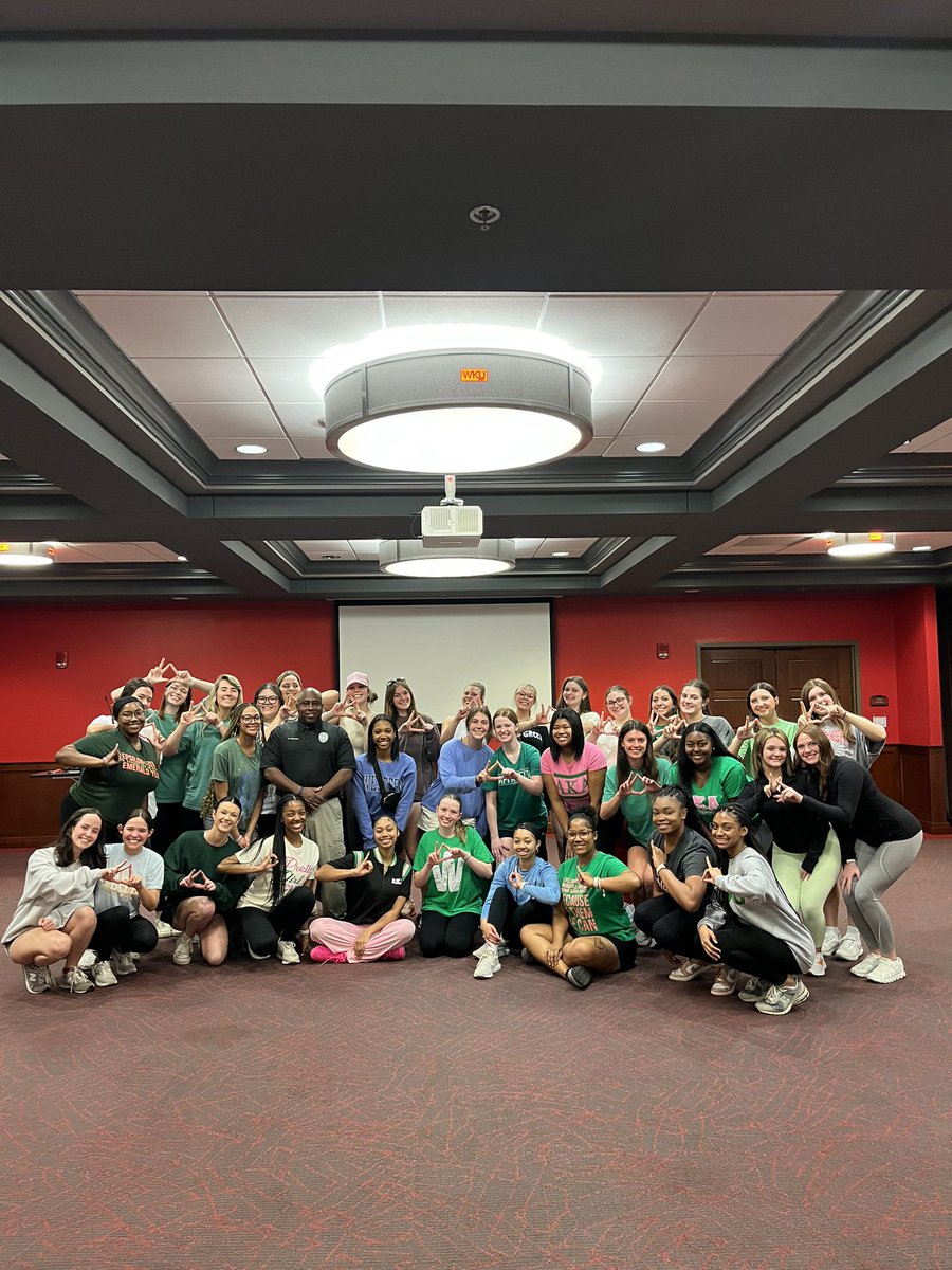 Chief Walker teaches a self defense class with the AKA’s and Kappa Deltas this afternoon at DSU. #selfdefense #communitypolicing