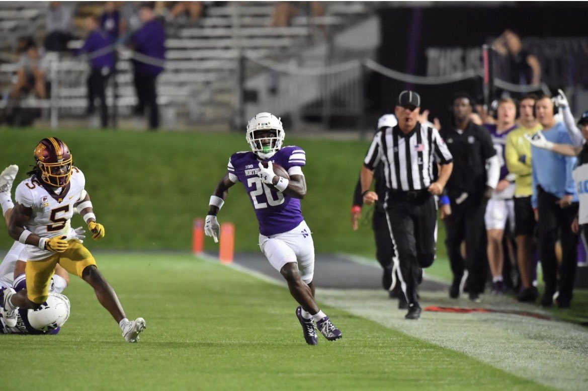 CoachC_Foster's tweet image. Back to the fundamentals tomorrow! BALL SECURITY top priority (Tied #1 in the country in the 2023 Season for least fumbles lost)! #3P’s #LockIt #DoubleInTrouble #FirstDayOfSpringBall