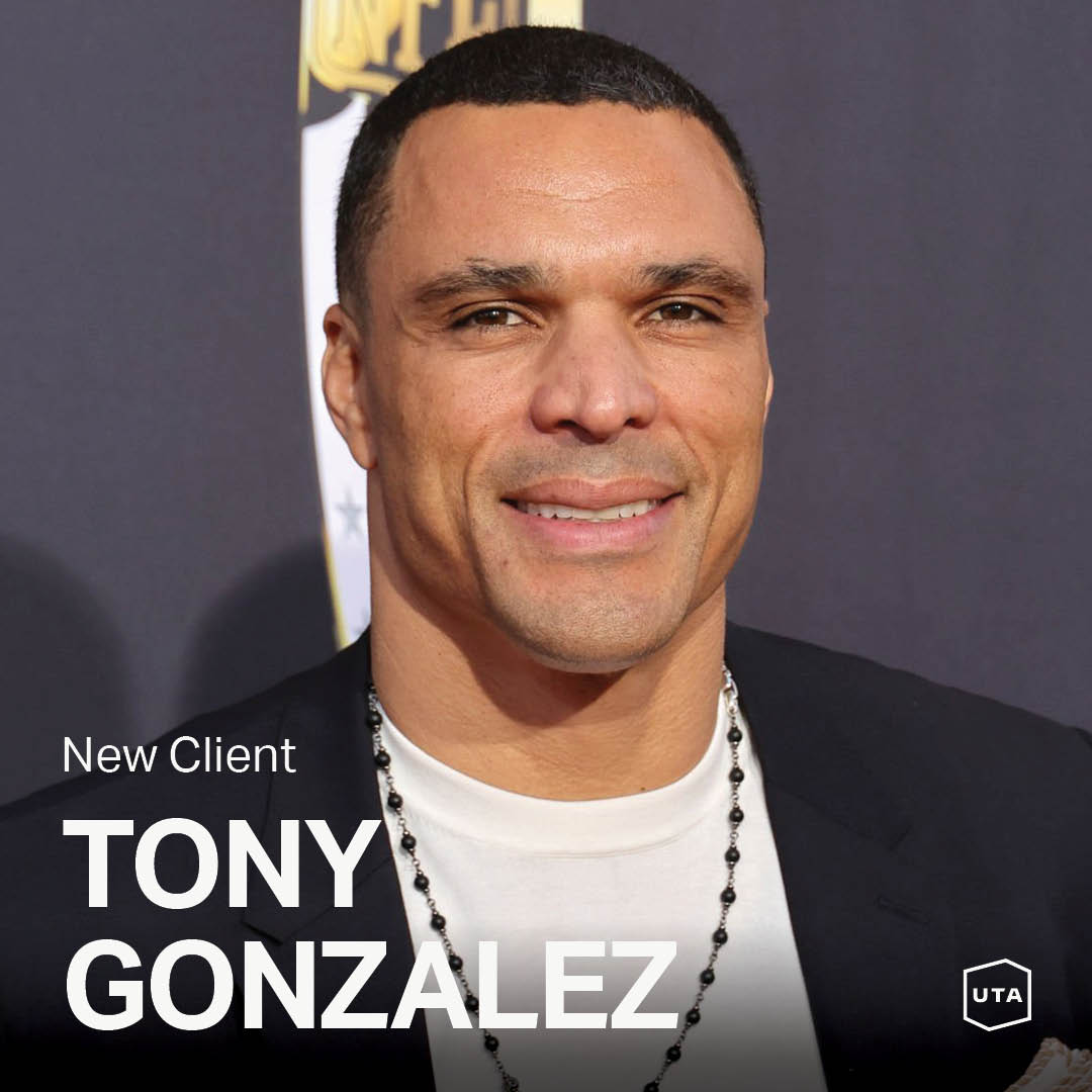 Pro Football Hall of Famer Tony Gonzalez has signed with UTA for representation. Considered as one of the best tight ends in NFL history, Gonzalez currently co-hosts Amazon Prime Video’s “Thursday Night Football.”