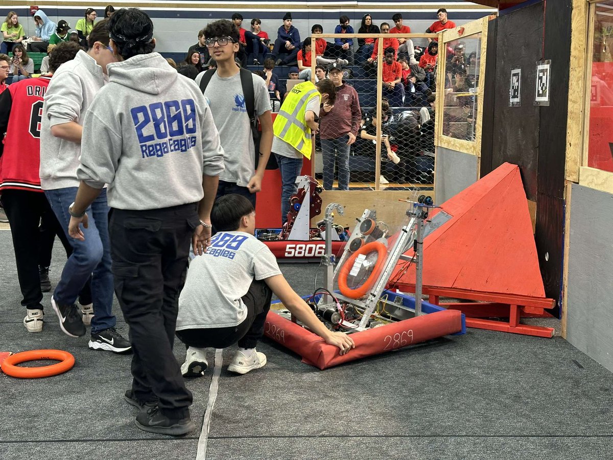 We had a great time at our 6th annual Regal Eagle Rampage. Thank you to Optimum for sponsoring this Week 0 event and to all the teams who showed up and made this day a success! It was great learning and catching up with each team. We hope you guys enjoyed the dancing 💙🦅