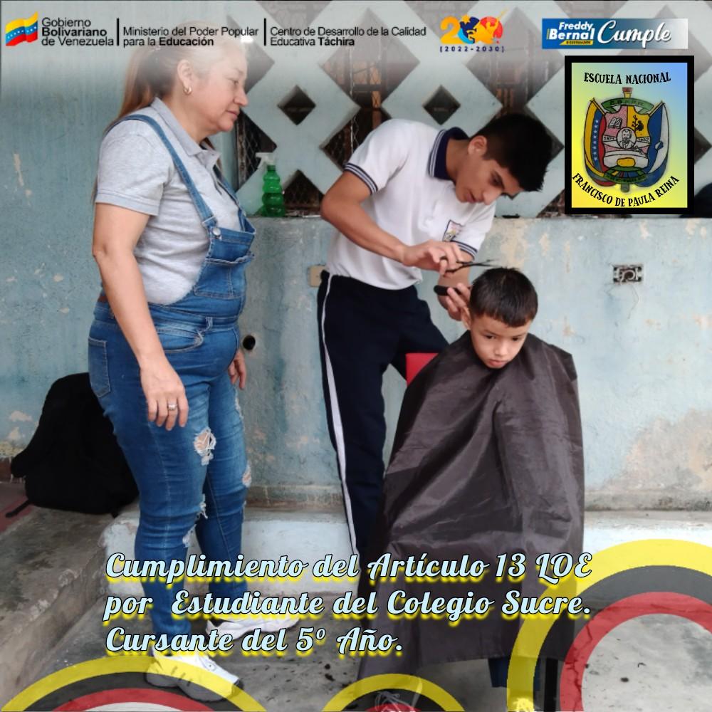 Estudiante del Colegio Sucre con el Cumplimiento del Artículo 13. Escuela Nacional Francisco de Paula Reina. Municipio Ayacucho. @MPPEDUCACION <a href="/Berzabethg1/">Berzabethgandicaoficial</a> <a href="/CDCETachira/">CDCE Táchira</a> <a href="/cdceayacucho/">CDCE Municipio Ayacucho</a> <a href="/Crazet2011/">Crazet2011</a> <a href="/circuito4ayacu/">𝓒𝓲𝓻𝓬𝓾𝓲𝓽𝓸 𝓔𝓭𝓾𝓬𝓪𝓽𝓲𝓿𝓸 4</a>