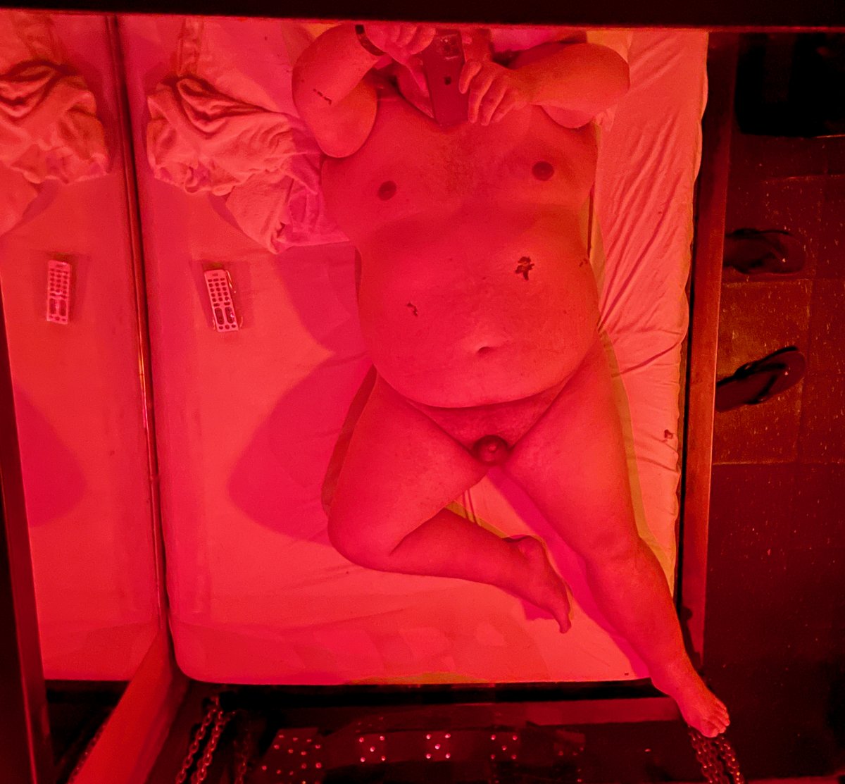 crabintothewind's tweet photo. Another visit to the big room at #steamworks - love having a big bed to comfortably cuddle before, during, and after lol #gaychub #chubby4chaser #fatgay #gaychubby #gaybear #gaycuddle https://t.co/k704L7LUT8