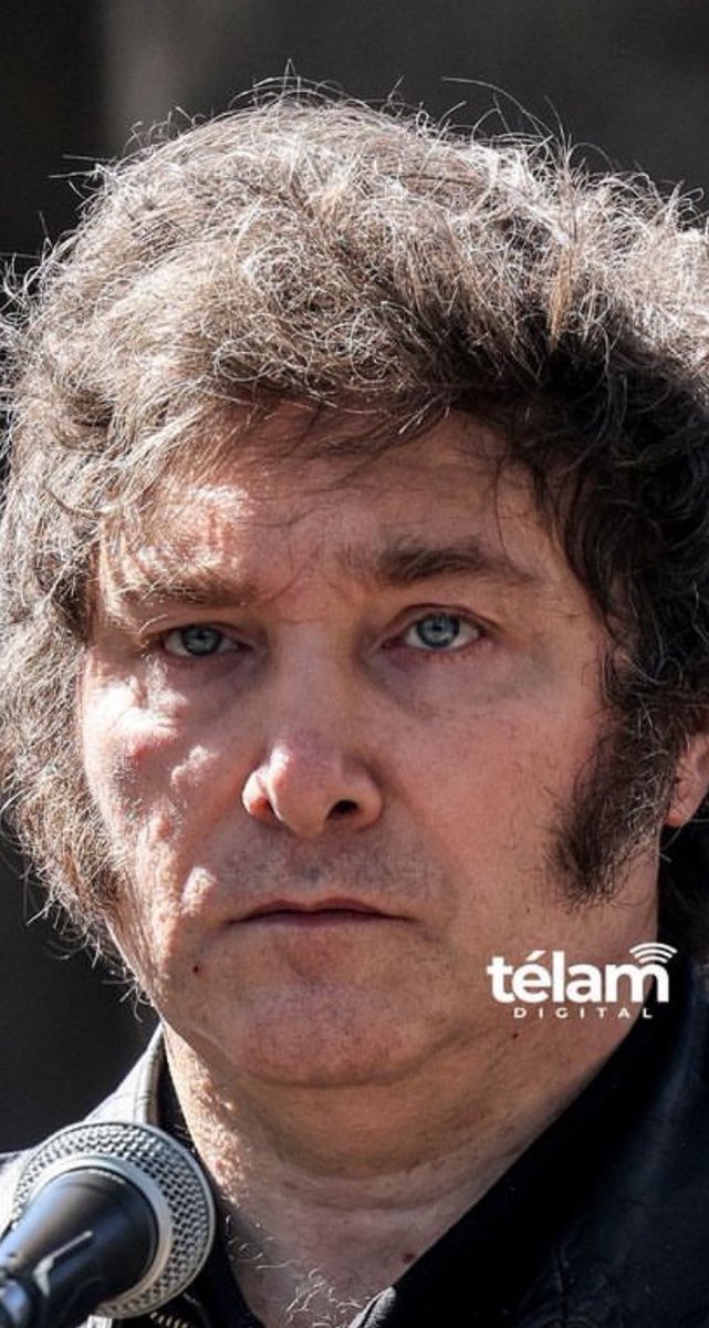 Dicen que esta fue la foto de la discordia. Que Milei al verla pidió que se acelere el cierre de <a href="/AgenciaTelam/">Agencia Télam</a>, dejando a más de 700 personas sin trabajo en forma directa, y otra miles en forma indirecta a lo largo y ancho del país.