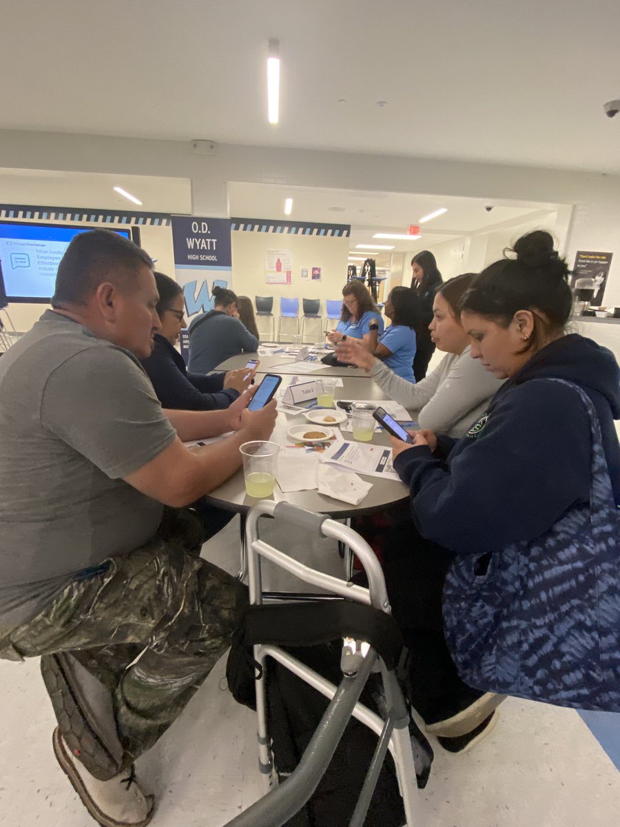 ChristinReeves's tweet photo. It's wonderful to see so many passionate community members coming together to help shape the future of our schools at OD Wyatt HS strategic plan community feedback meeting. #OneFortWorth
#Network2
📚👨🏫👩🎓
@amramsey13
@CharlieGarciaFW @ChrisjBarksdale @CortezLupe1 https://t.co/RiP4n607IU