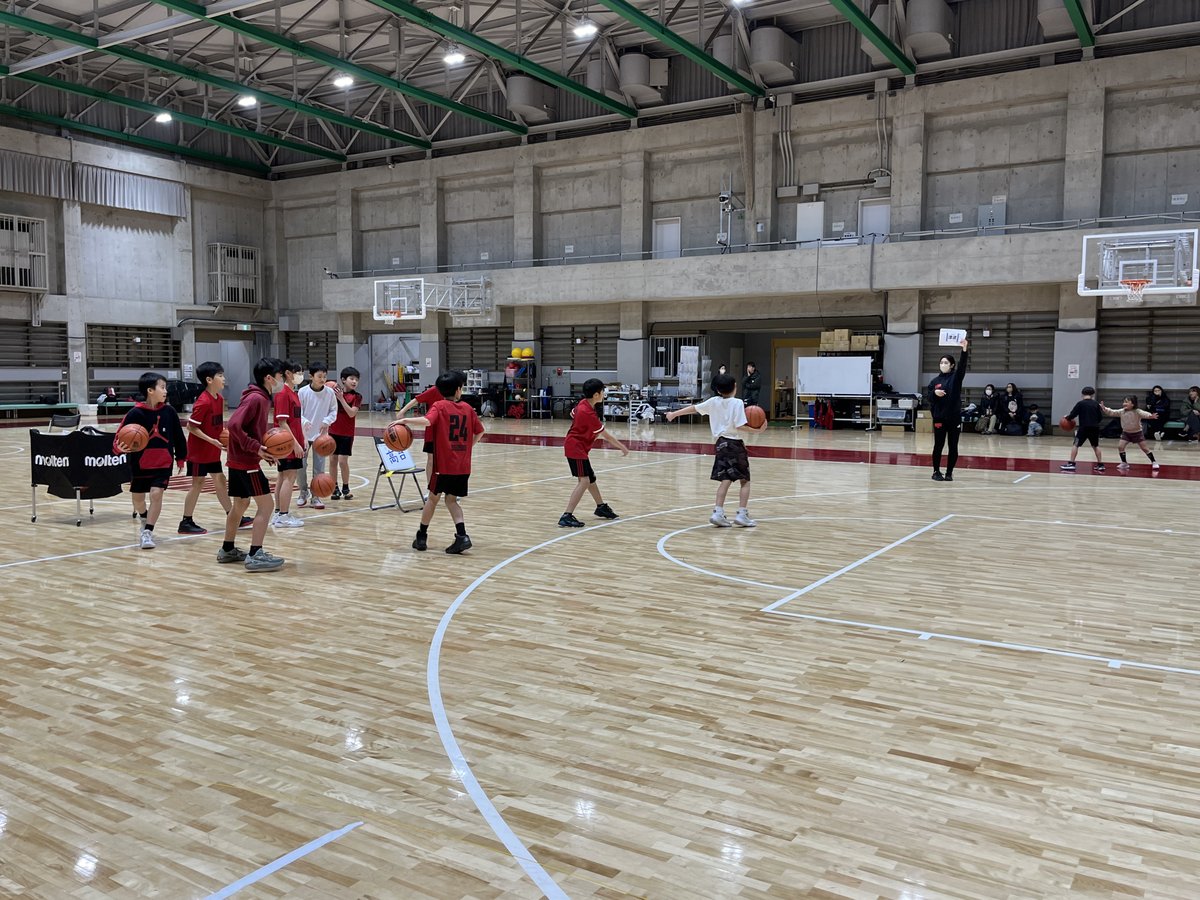 ALVARK_TOKYO's tweet photo. #BリーグHope #そなえてバスケ by #日本郵便
そなえてバスケ杯開催中🏆
クラブ防災アクション #4week に #ディフェンスアクション を12回実施!
コーチコメント🗣️
「回数を重ねるごとに、子どもたちの防災への知識がとても深まっていきました」
#アルバルク東京
詳細は▶︎https://t.co/zXzuYWfa4J https://t.co/2bnDNIfjNh
