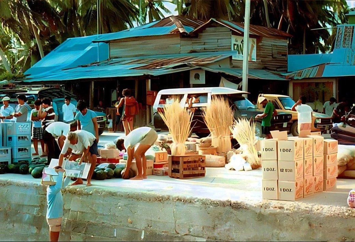 Thong Sala Pier, Koh Phangan - 1986

#RetroSiam 🇹🇭