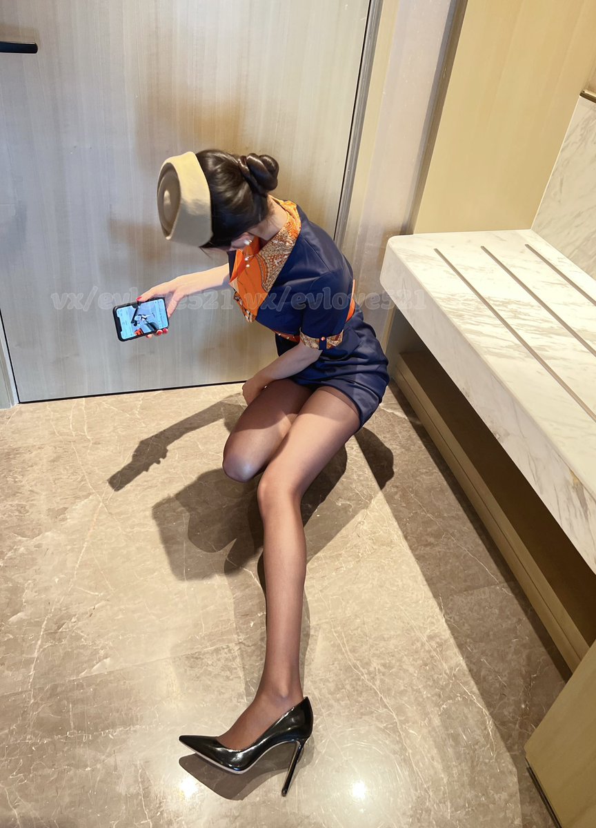 咖啡色有人喜欢吗？你们最喜欢什么颜色的丝？

看更多私信哦💕 https://t.co/2wROVzkAIJ