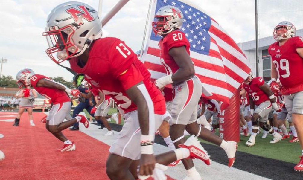 After a fantastic talk with Coach @PjBurkhalter , I am honored to receive an offer from @Nicholls_FB! Geaux Colonels!! @Timrebowe @andymartin30 @CoachWillSeals @coachaaronvice @UHIGHDIRECTOR @UHScubathletics