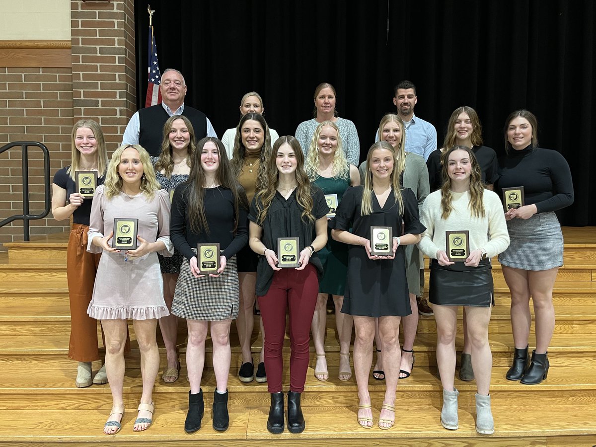 2023-2024 All-MAC Girls Basketball 1st team. Photo from the winter banquet at Versailles. ⁦Thanks to @VTigerSports⁩ for being a great host.