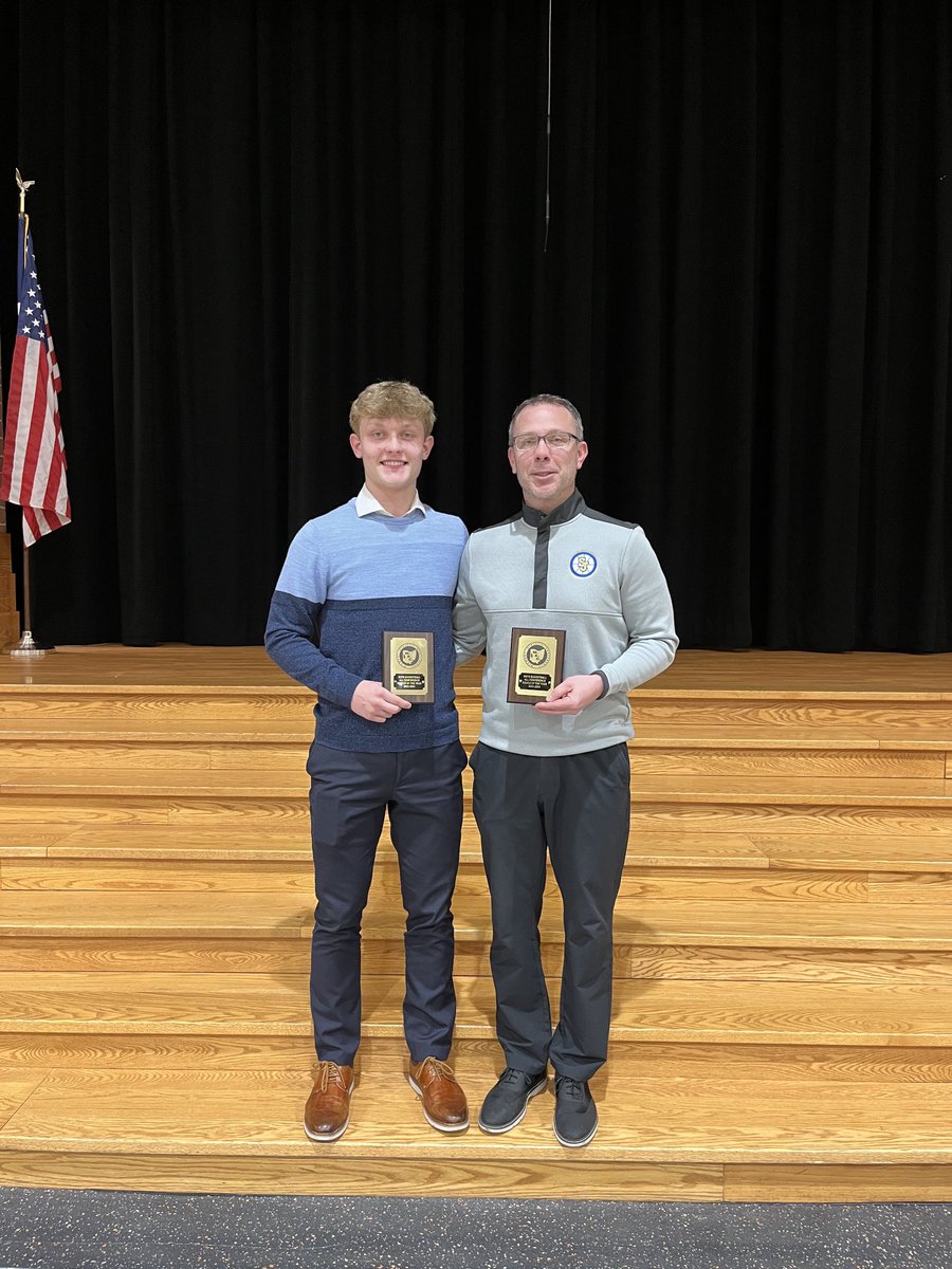 Congratulations to MAC Boys Basketball Coach of the Year, Aaron Elwer, and his son MAC Boys Basketball Player of the Year, Cameron Elwer! Believed to be the first time that a father earned COY and his son earned POY honors in the same season in the MAC. ⁦@DSJBasketball⁩