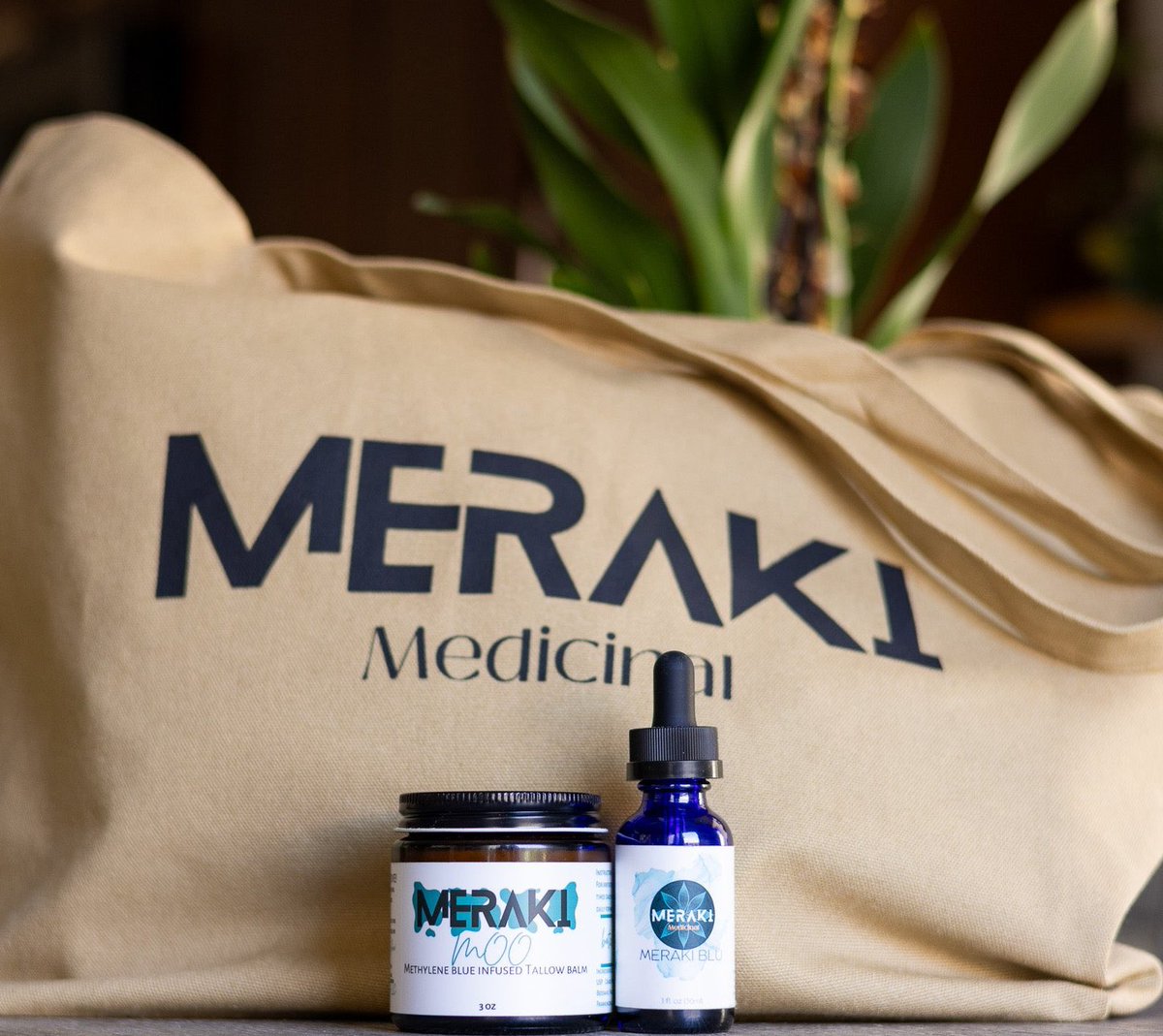 Merakimedicinal's tweet image. Thanks for 10K! 

In honor of our growth, were doing a GIVEAWAY!💙👅

Like and RT for your chance to win 1 of 5 Meraki Bundles (Moo, Blu &amp;amp; Bag)

No purchase necessary. Giveaway ends 3/10. Winners will be chosen at random.