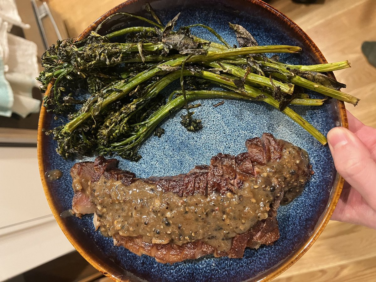 Jake Mendel tweet media