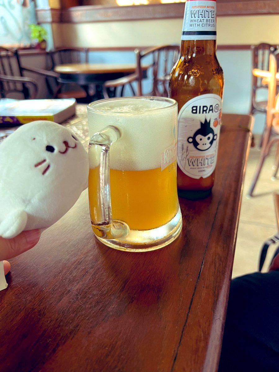 shirochans2024's tweet image. おされカフェにきたきゅ
とりまビールきゅ🍻いえぇぃぃ
#しろたん　#shirotan #CafeUniversal #कॅफेयुनिव्हर्सल