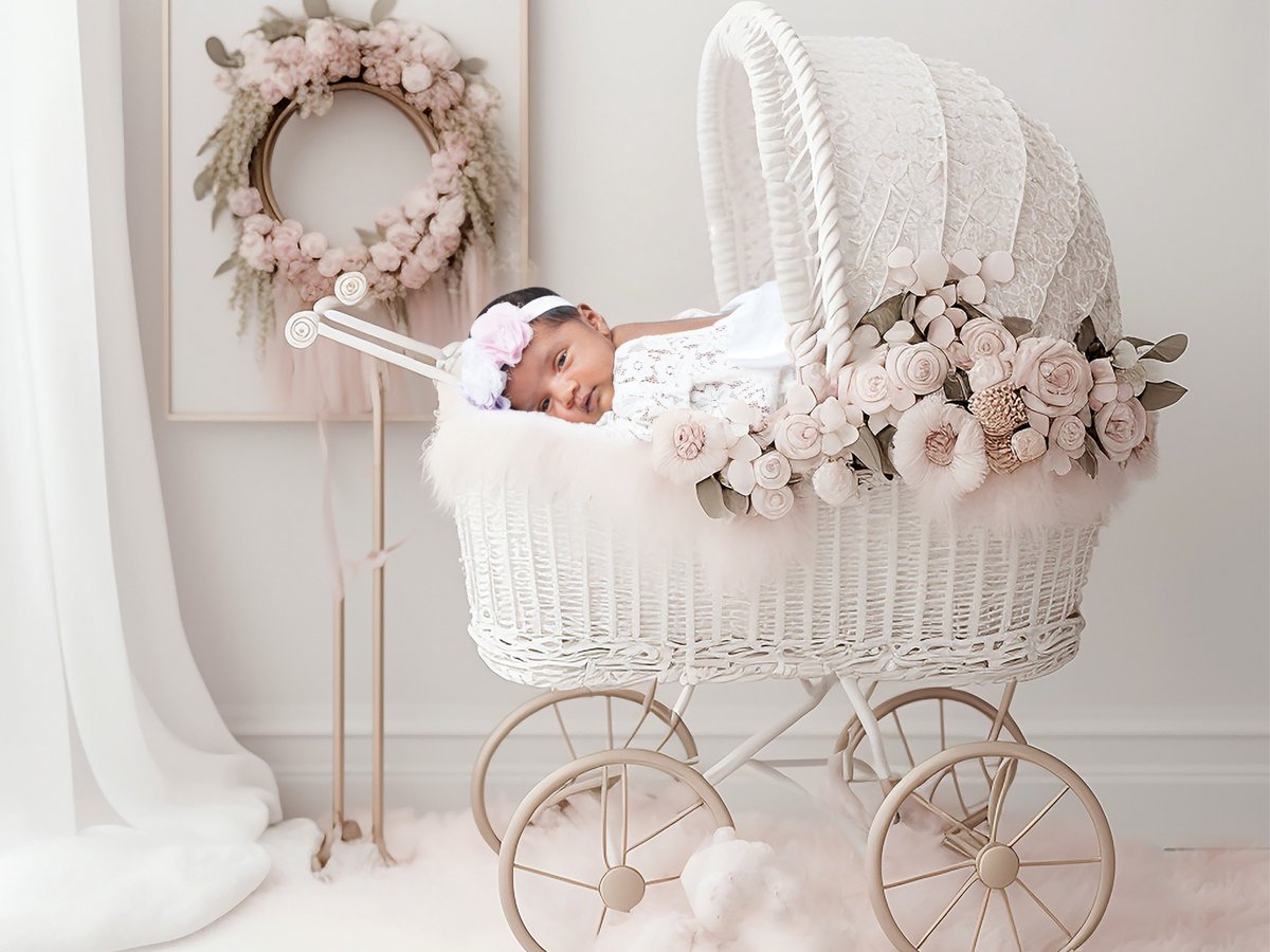 CrystalMedia20's tweet photo. A baby is a blessing, a gift from heaven above. 

Welcome to the world, little one! 

Crystal Studio Media
.
#newbornphotography #newborn #newbornphotographer #baby #babyphotography #newbornbaby #photography #babygirl #babyboy #newbornphotoshoot #familyphotography https://t.co/zikfuCZK37
