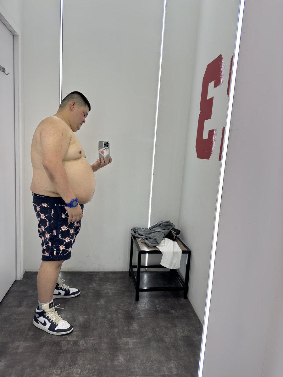 chubbyasia8108's tweet photo. https://t.co/uOA6g5tLRv