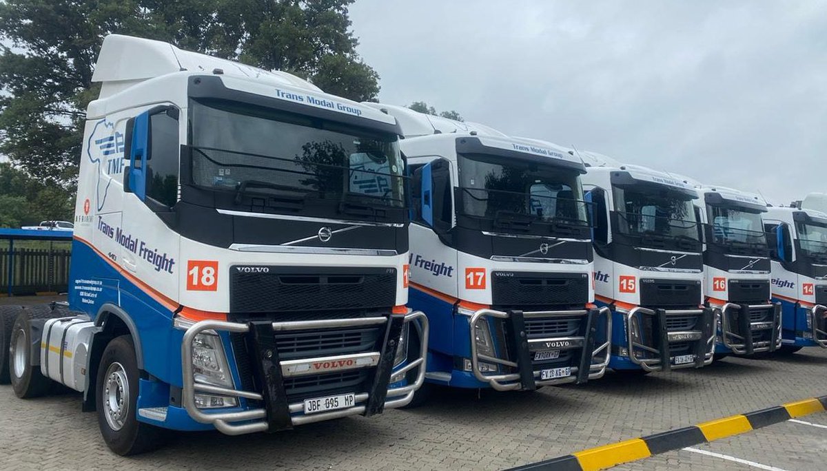 hobo_group's tweet photo. Former  Mamelodi Sundowns defender Rheece Evans started his logistics company while playing before an injury forced him to retire early 

Today Trans Modal Group has over 20 trucks .3 warehouses transport products between SADC countries  just Secured a large contract with Sasol https://t.co/aE54JxOomr