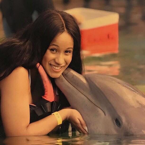 Just got my laser, pssy smooth like a dolphin 🐱 🐬